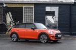 Mini Cooper 5-Door 2018 года (ZA)